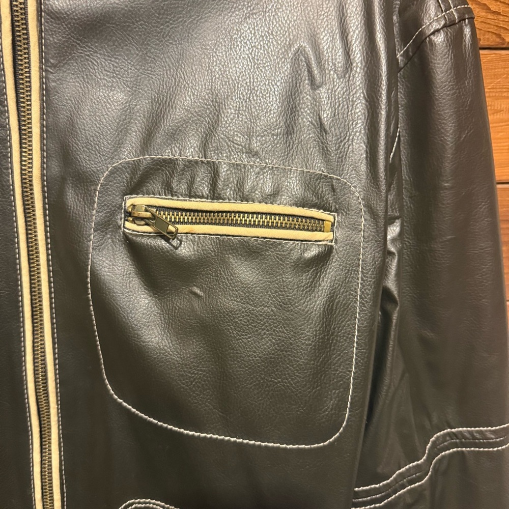 Black Jacket - Picture 5 of 6